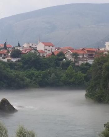 Río urbano.